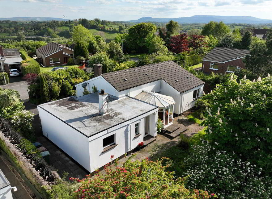 27 Drumlin Heights, Sligo Road, Enniskillen, BT74 7NR