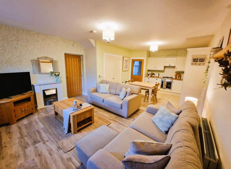 15 Mount Davys Road, Cullybackey, Ballymena, BT42 1HE