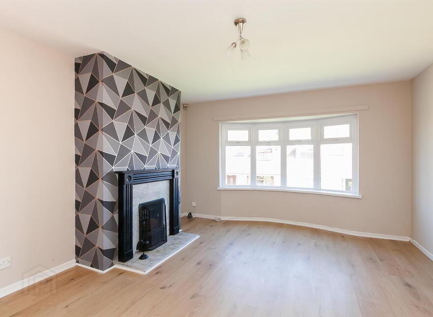 25 Hollybrook Grove, Newtownabbey, BT36 4ZR