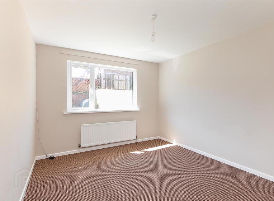 25 Hollybrook Grove, Newtownabbey, BT36 4ZR