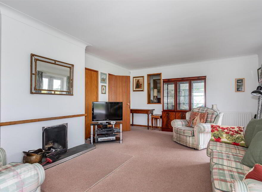71 Killynure Road West, Carryduff, Belfast, BT8 8EA