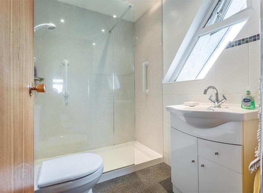 71 Killynure Road West, Carryduff, Belfast, BT8 8EA