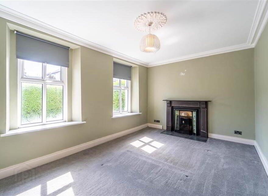 35 Groomsport Road, Bangor, BT20 5LW