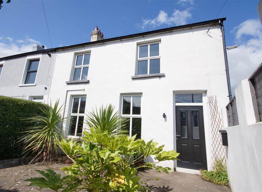 35 Groomsport Road, Bangor, BT20 5LW photo