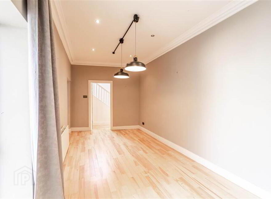 35 Groomsport Road, Bangor, BT20 5LW