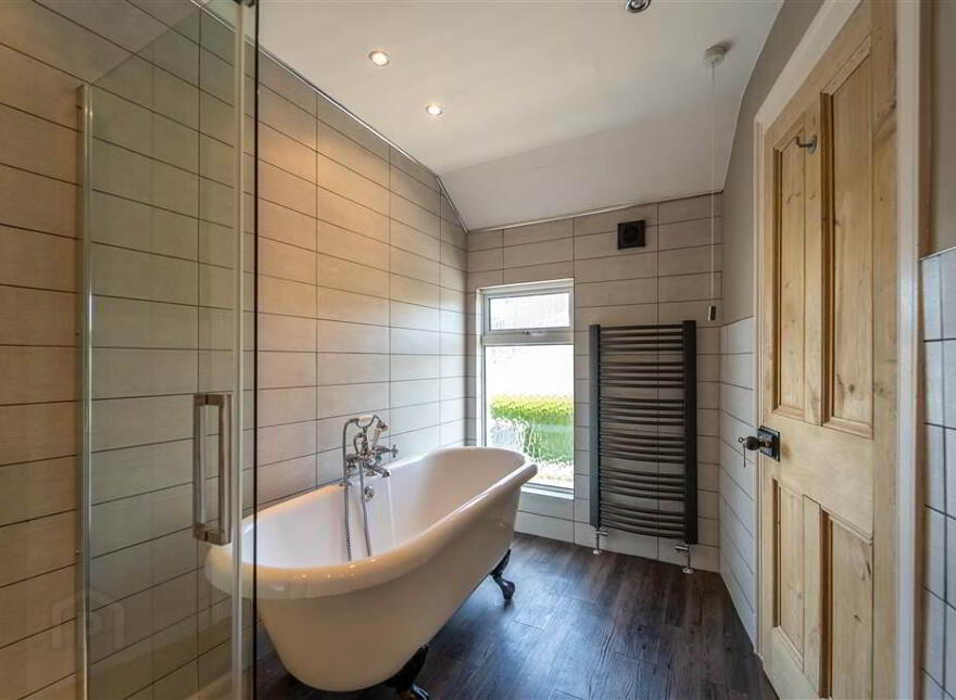 35 Groomsport Road, Bangor, BT20 5LW