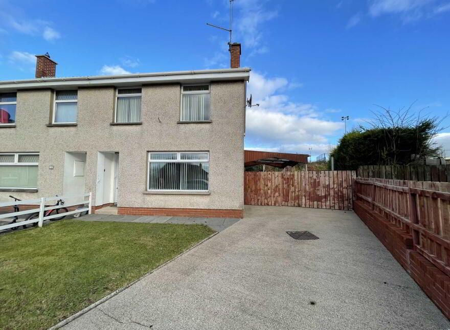 32 Ardmore Drive, Armagh, BT60 1JB photo