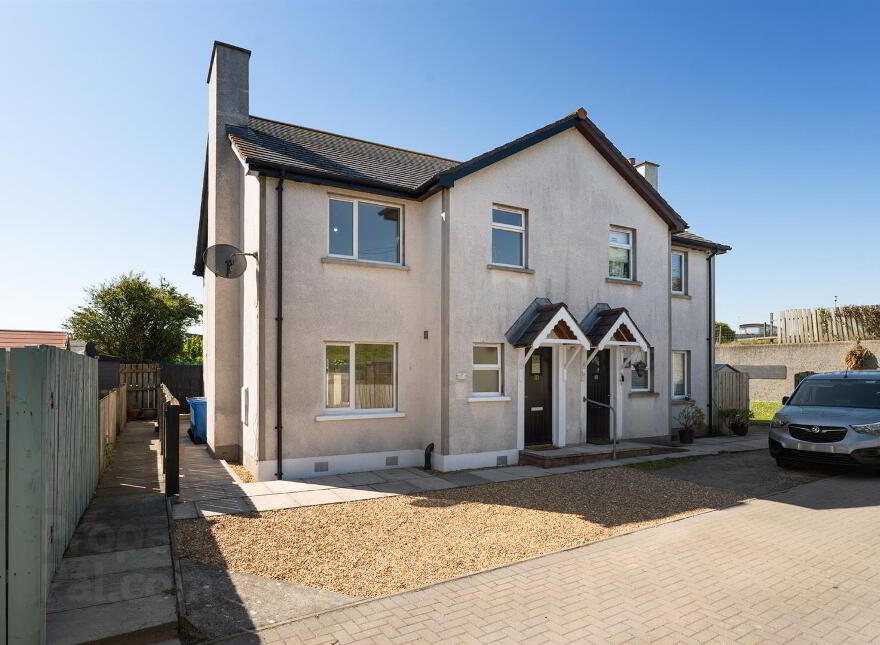 7 Coastview Cottages, Millisle, Newtownards, BT22 2GF photo