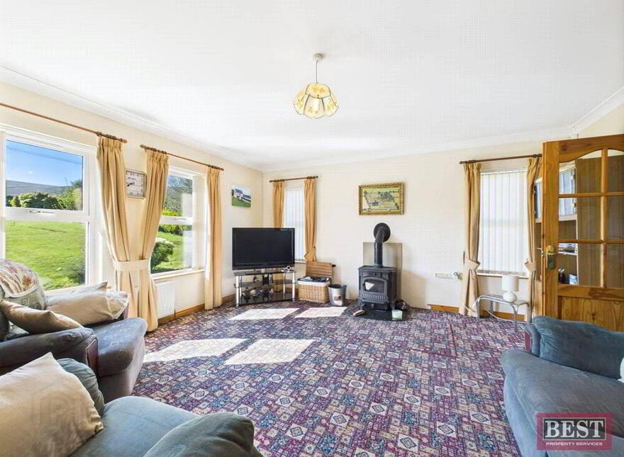 85 Tullyframe Road, Kilkeel, Newry, BT34 4RZ