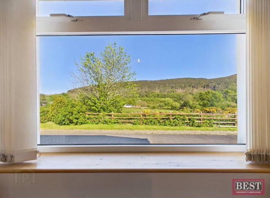 85 Tullyframe Road, Kilkeel, Newry, BT34 4RZ