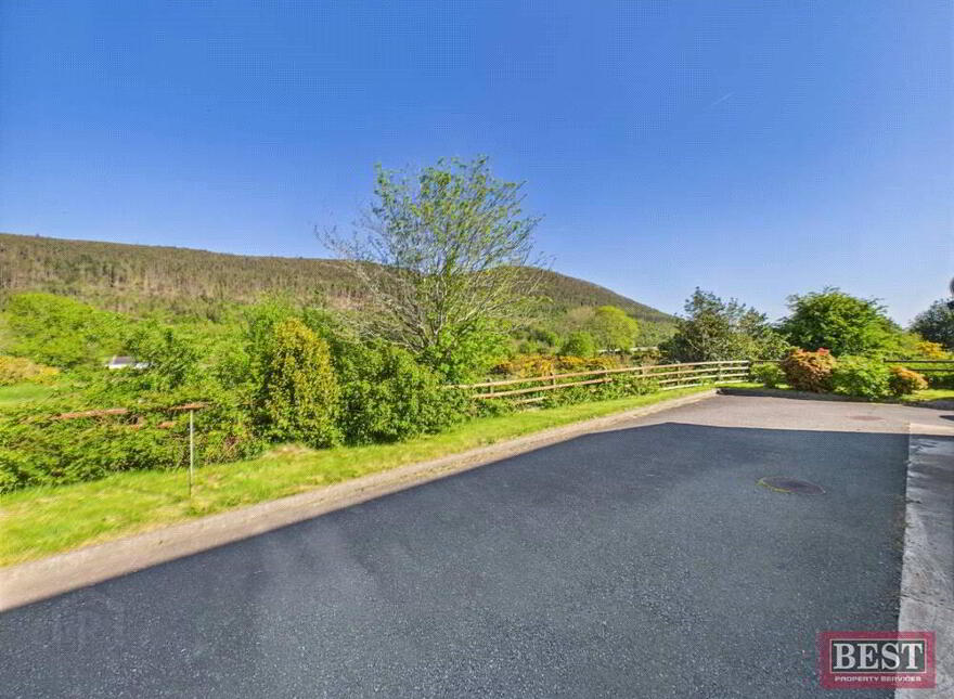 85 Tullyframe Road, Kilkeel, Newry, BT34 4RZ