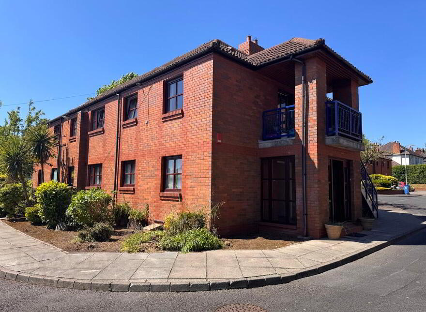 17 Cleaver Court, Belfast, BT9 5LX photo