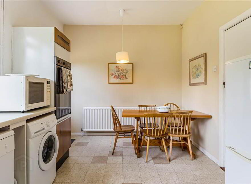 38 Malone Hill Park, Off Malone Road, Belfast, BT9 6RE