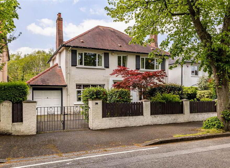 38 Malone Hill Park, Off Malone Road, Belfast, BT9 6RE photo