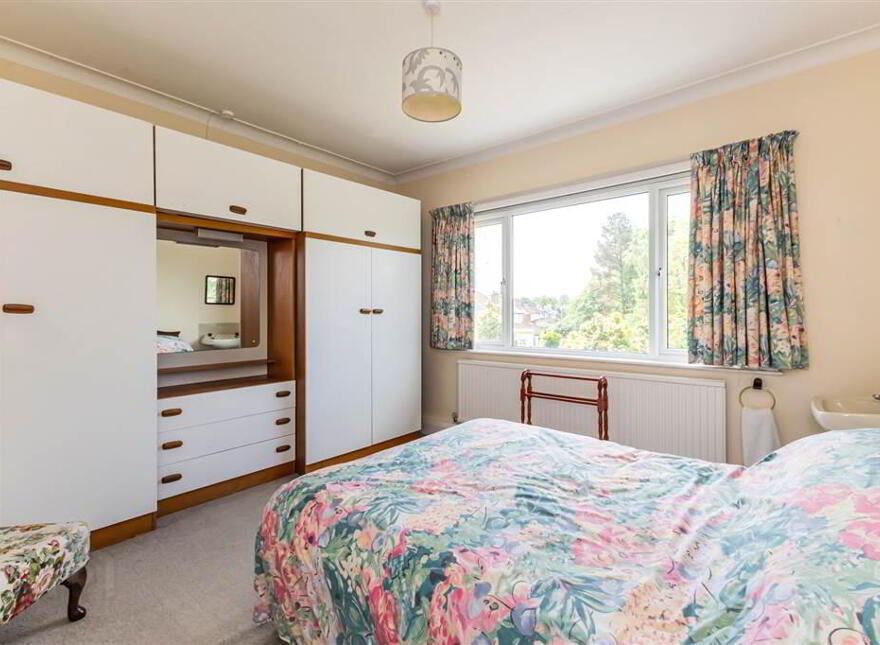 38 Malone Hill Park, Off Malone Road, Belfast, BT9 6RE