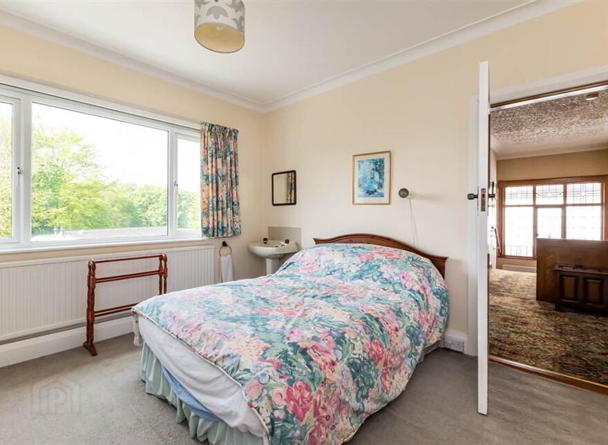 38 Malone Hill Park, Off Malone Road, Belfast, BT9 6RE