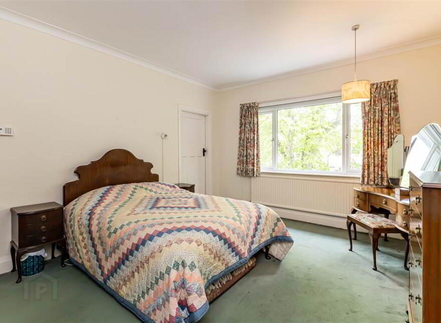 38 Malone Hill Park, Off Malone Road, Belfast, BT9 6RE