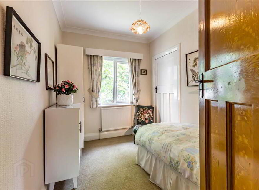 38 Malone Hill Park, Off Malone Road, Belfast, BT9 6RE