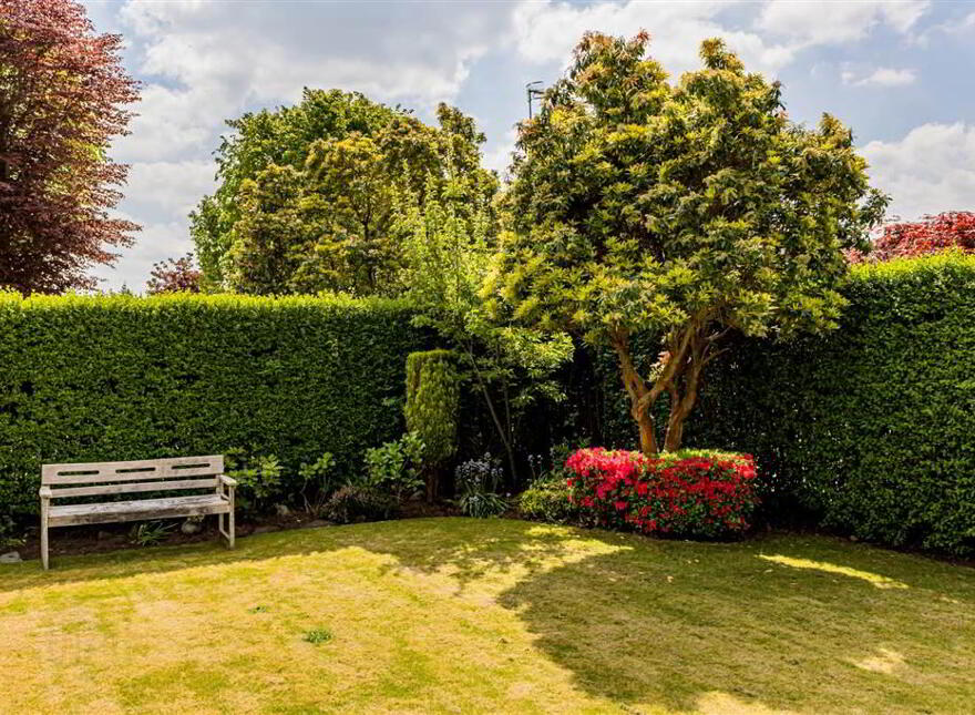 38 Malone Hill Park, Off Malone Road, Belfast, BT9 6RE
