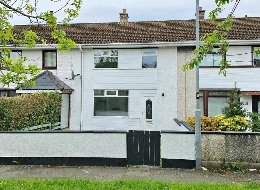 12 Salia Avenue, Carrickfergus, BT38 8NG photo