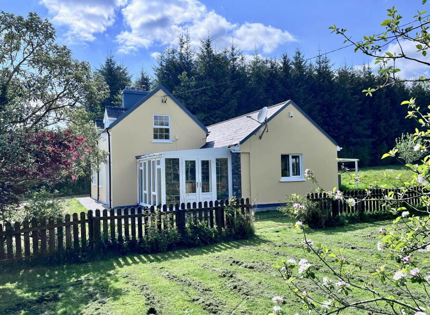 Knockawaddra, Rossmore, Clonakilty, P85E278