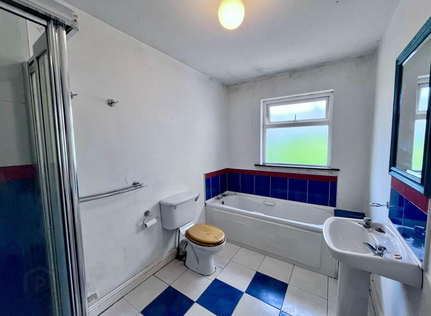 Knockawaddra, Rossmore, Clonakilty, P85E278
