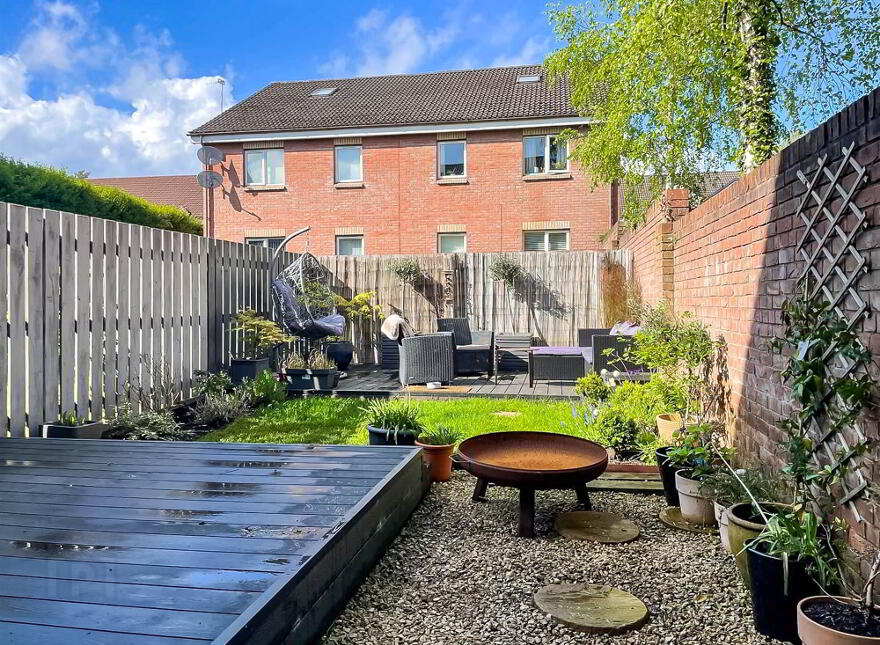 2 Barnetts Chase, Belfast, BT5 7BF