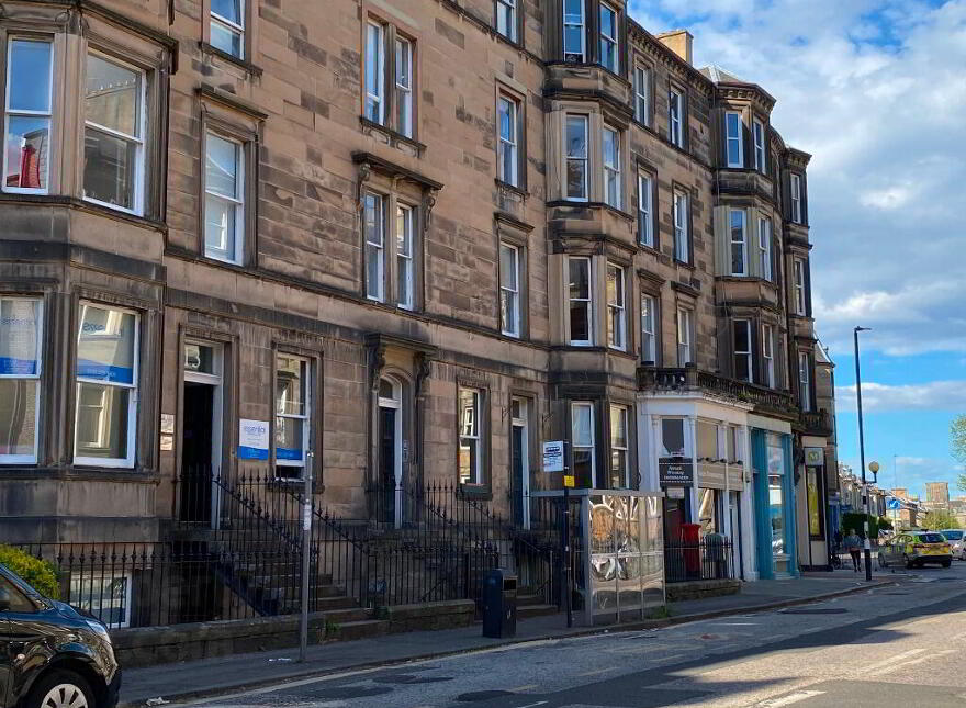 11 Polwarth Gardens, Polwarth, Edinburgh, EH11 1JS photo