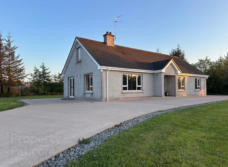 195 Knocks Road, Lisnaskea, BT92 5AT photo