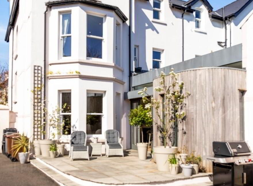 88 Galgorm Road, Ballymena, BT42 1AA