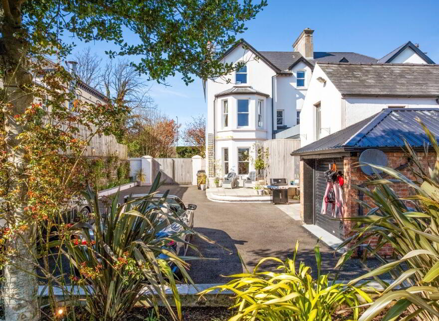 88 Galgorm Road, Ballymena, BT42 1AA