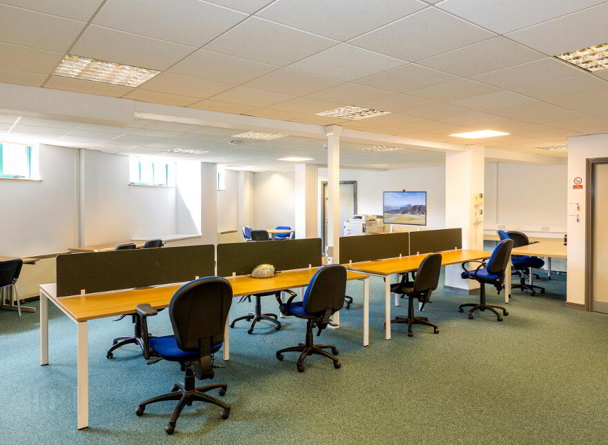2nd & 3rd Floor Office Suites, 6-10 William Street, Belfast, BT1 1PR