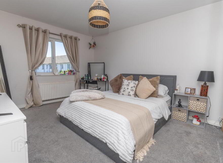 81 Boulevard Park, Newcastle, BT33 0GH