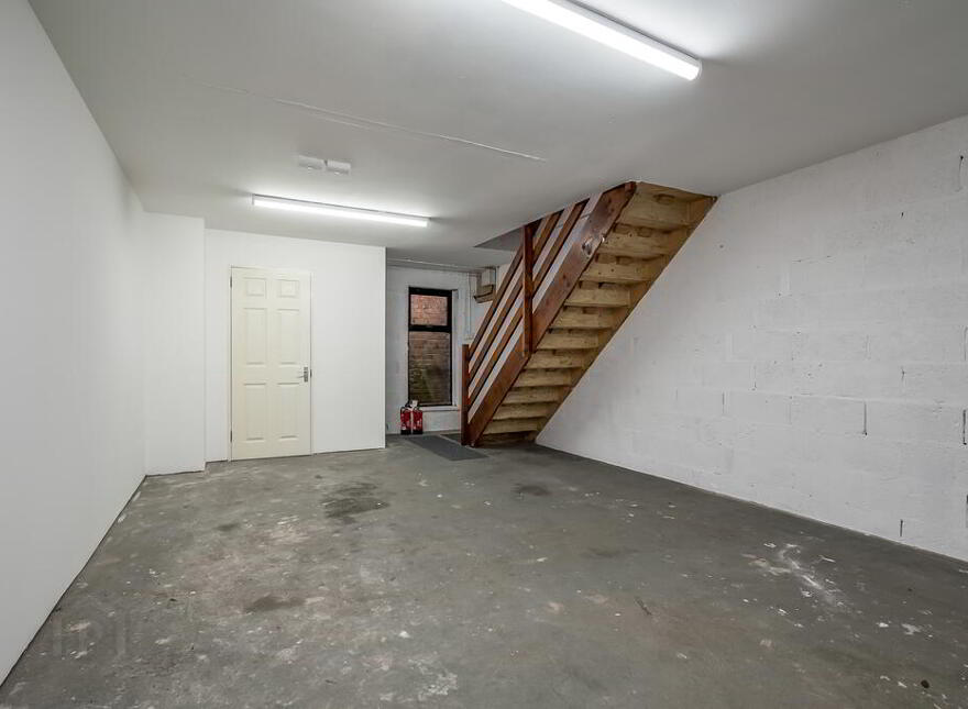 The Mews, Eglantine Avenue, Belfast, BT9 6EU