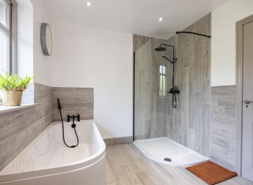 35b Chimera Wood, Helens Bay, Bangor, BT19 1XX