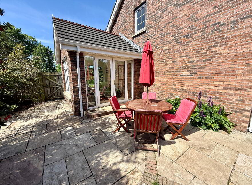 4 Riverview Glen, Eglinton, Derry, BT47 3GN