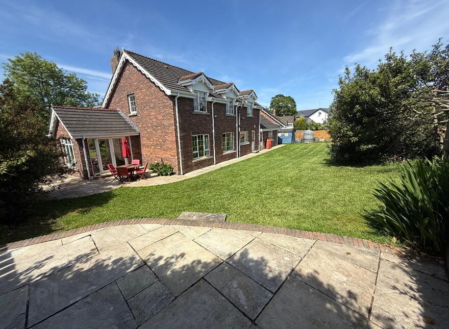 4 Riverview Glen, Eglinton, Derry, BT47 3GN