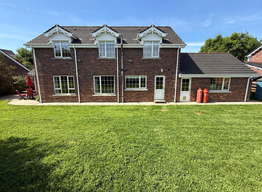 4 Riverview Glen, Eglinton, Derry, BT47 3GN