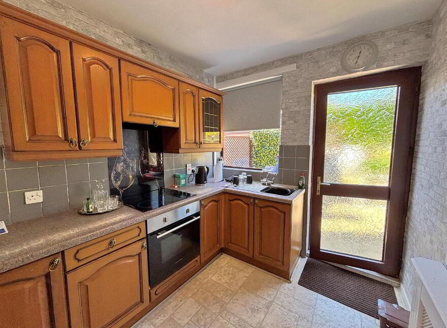 10 Westway Parade, Belfast, BT13 3NX