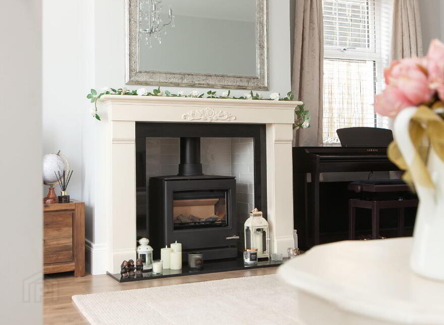 25 Donegall Park Gardens, Belfast, BT15 5EU