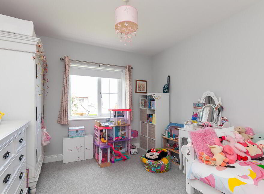25 Donegall Park Gardens, Belfast, BT15 5EU