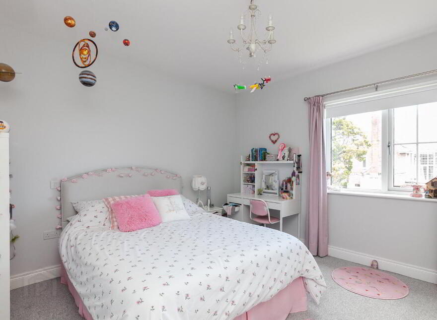 25 Donegall Park Gardens, Belfast, BT15 5EU