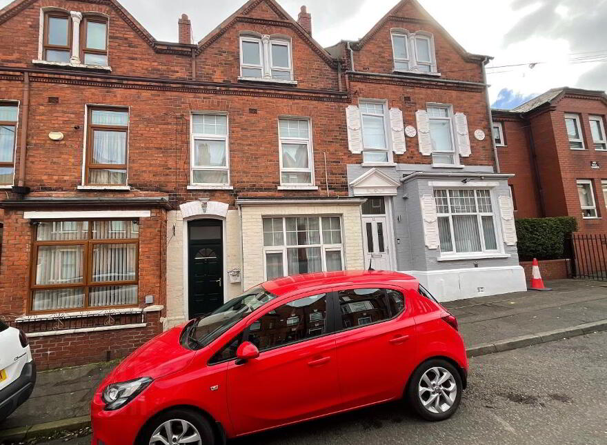 13 Orient Gardens, Belfast, BT14 6LH photo