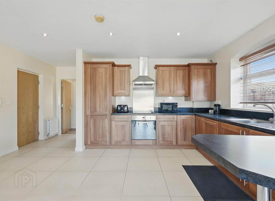 7 Gransha Chase, Dundonald, Belfast, BT16 2FE