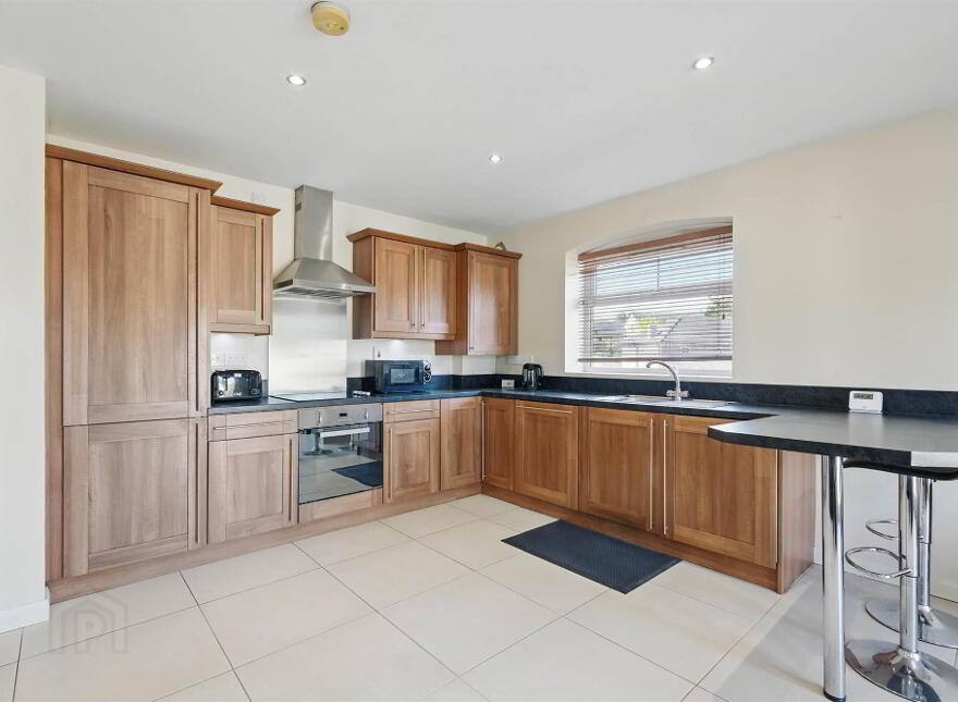 7 Gransha Chase, Dundonald, Belfast, BT16 2FE