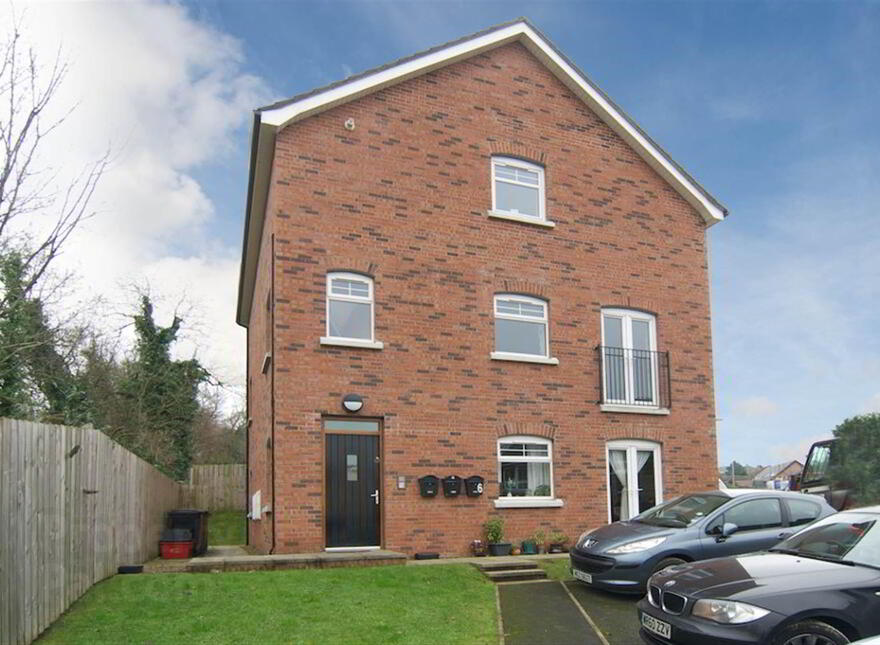 7 Gransha Chase, Dundonald, Belfast, BT16 2FE photo