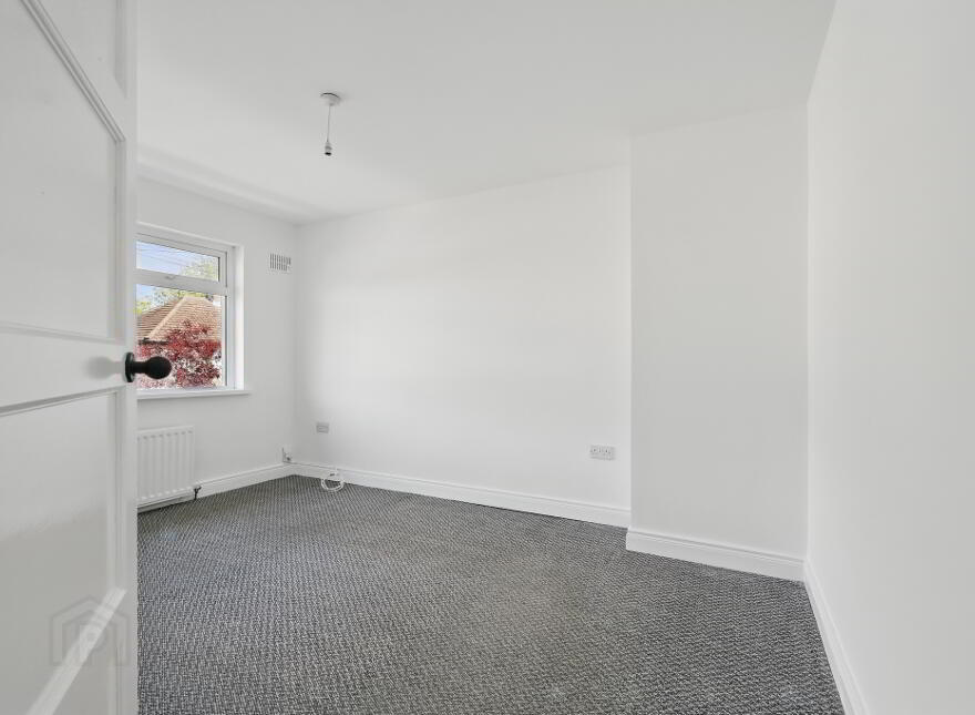 32 Sunderland Road, Belfast, BT6 9LY