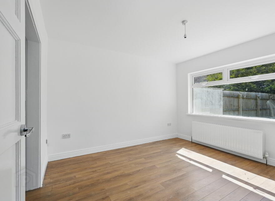 32 Sunderland Road, Belfast, BT6 9LY