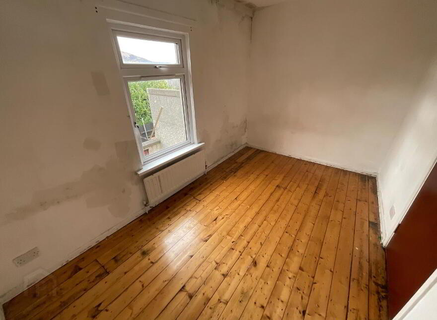 105 Great Northern Street, Off Lisburn Road, Belfast, BT9 7FL