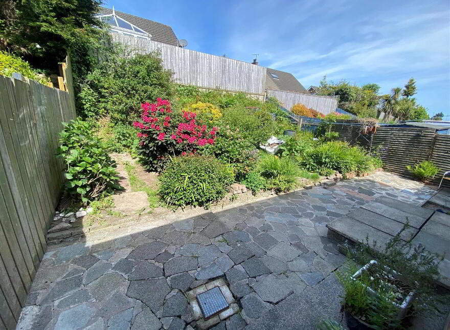 39 Meadowvale Crescent, Bangor, BT19 1HQ